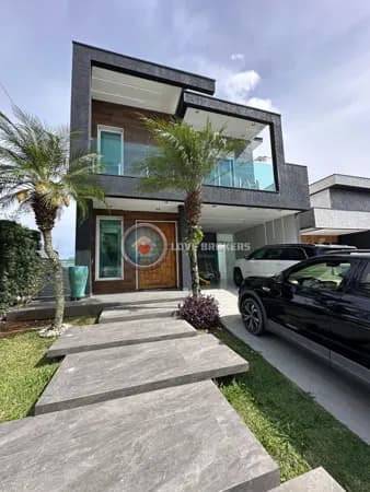 Casa Alto Padrão em Aruã Brisas