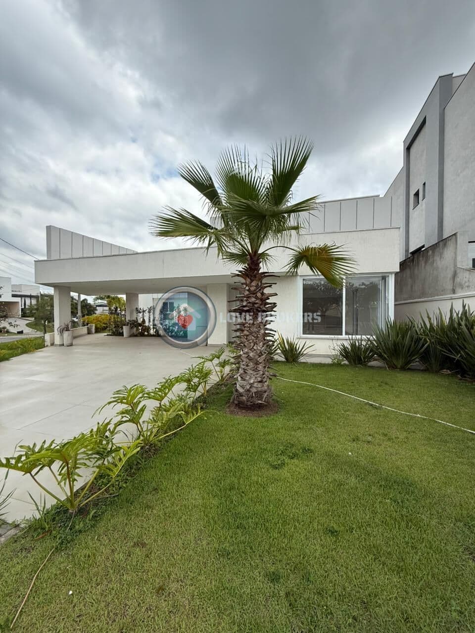Casa Para Locação no Condomínio Aruã Brisas