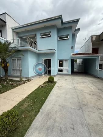 Casa a Venda no Condomínio Aruã