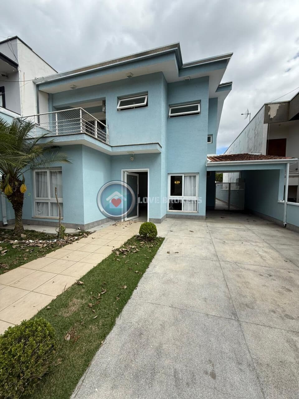 Casa a Venda no Condomínio Aruã