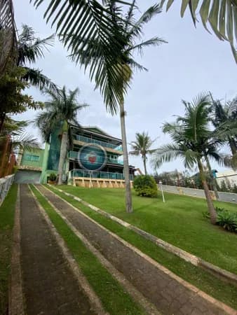 Casa a venda no Condomínio Arujazinho III