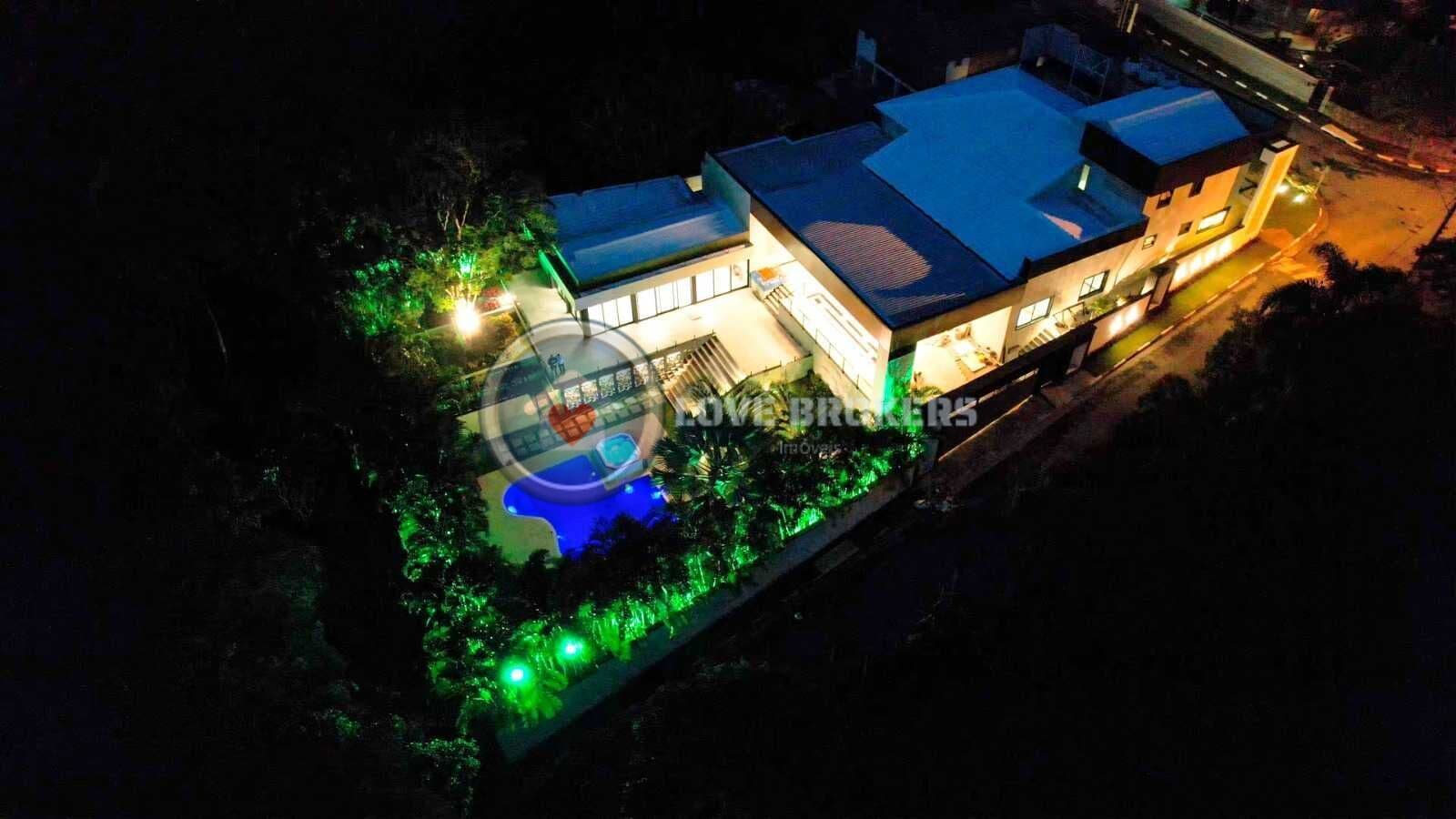 Casa Para Locação no Condomínio Arujázinho l, ll, lll