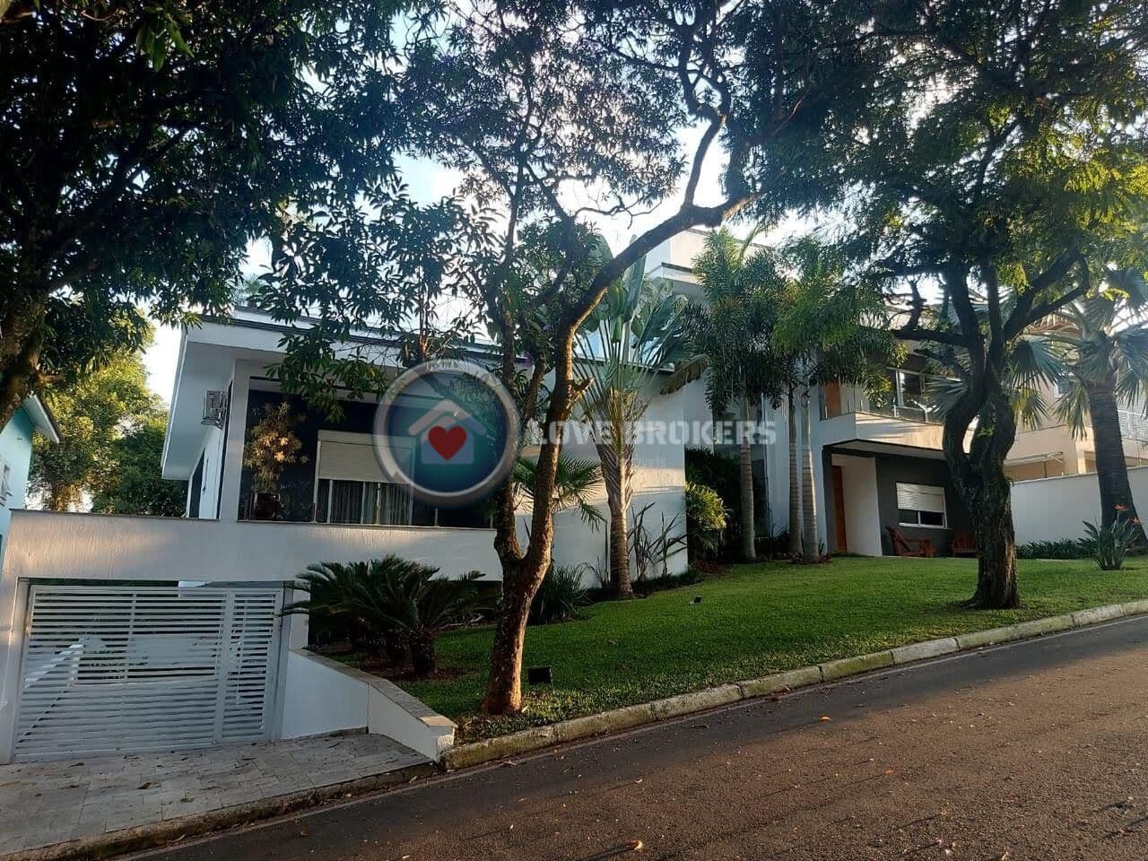 Casa à venda no Condomínio Arujá V