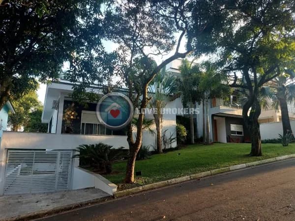 Casa à venda no Condomínio Arujá V