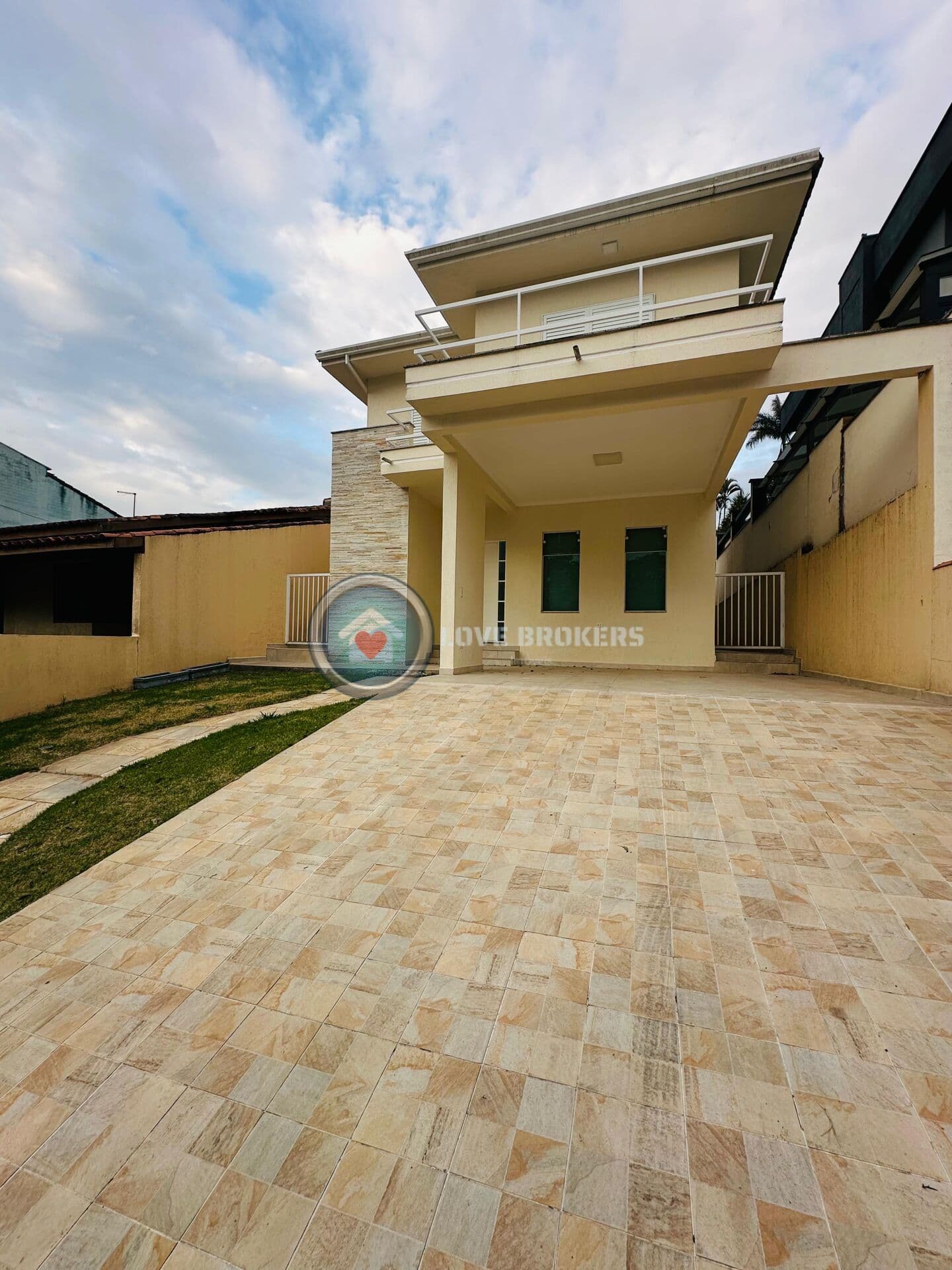 Casa a venda no Condomínio Aruã