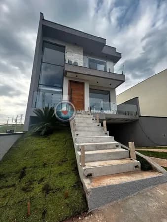 Casa Alto Padrão em Condomínio Paradise Garden