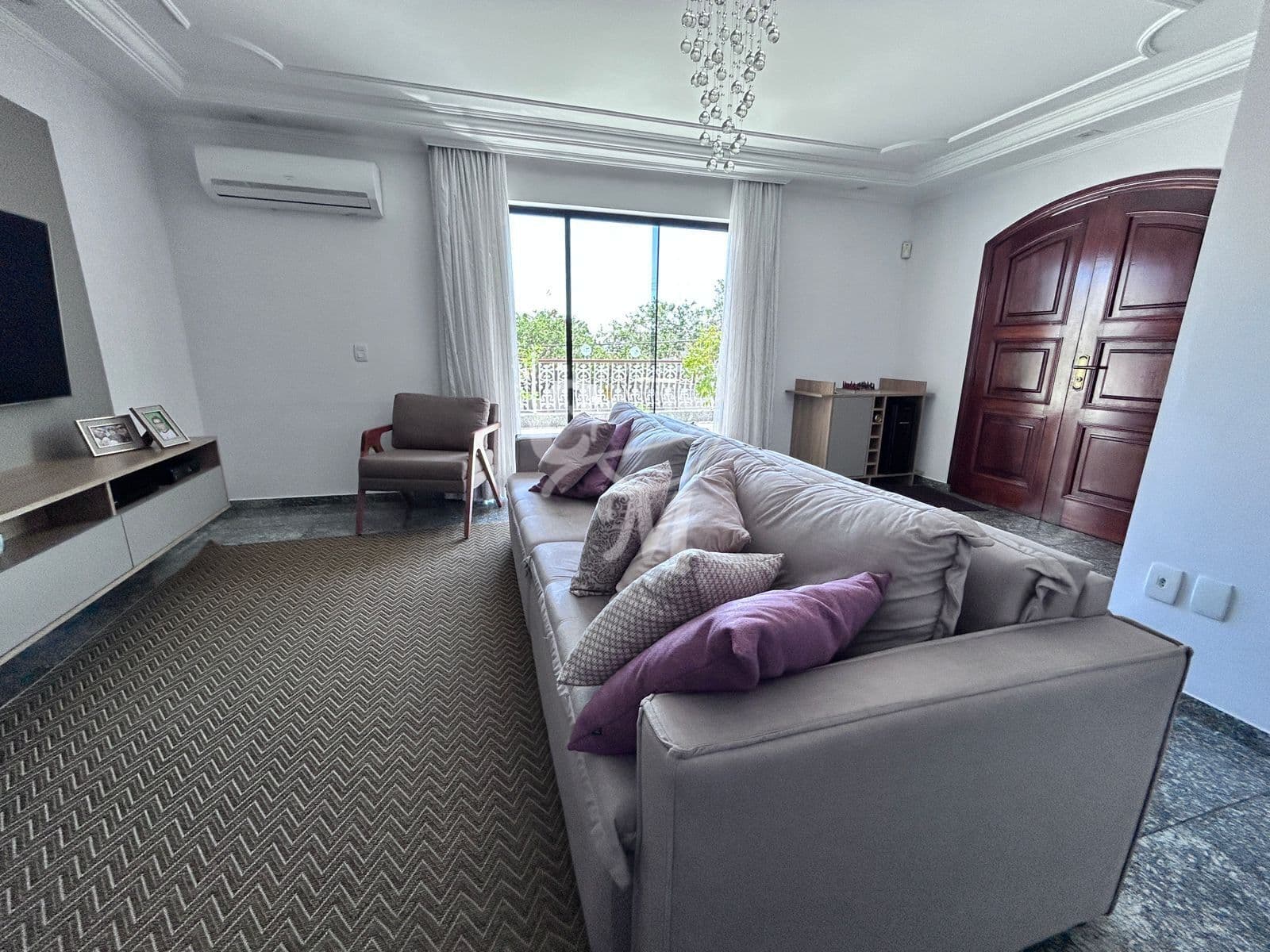🏡 Sobrado à venda em Jundiaí – casa de esquina com terraço