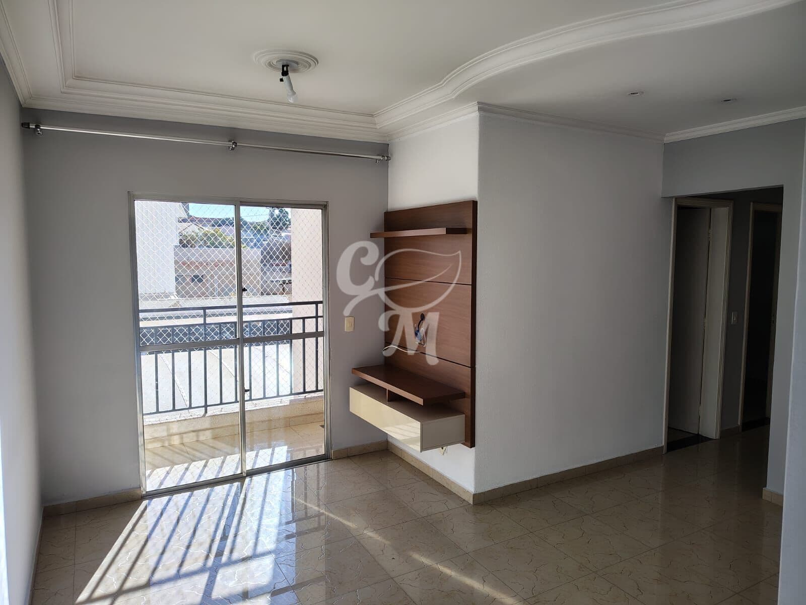 Apartamento com 3 dormitórios e sacada para locação no Real Ville, em Jundiaí
