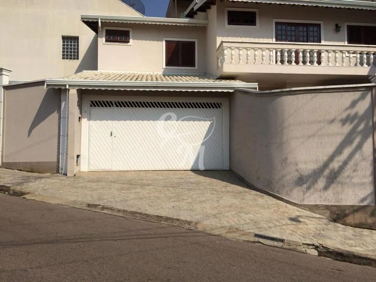 Sobrado 3 Dormitórios na Vila Galvão