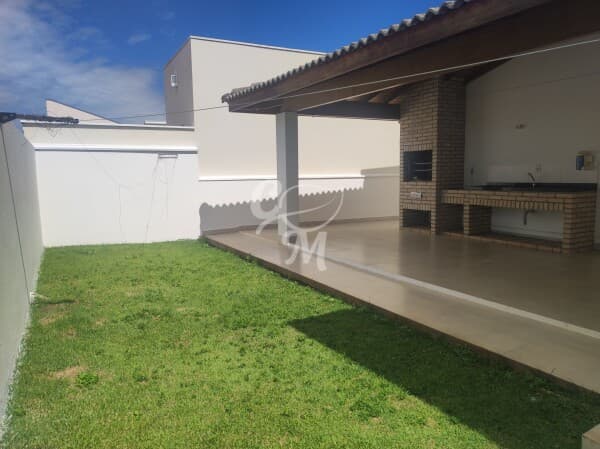Casa Térrea com cômodos amplos