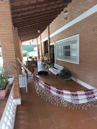 Chácara com Casa de Campo