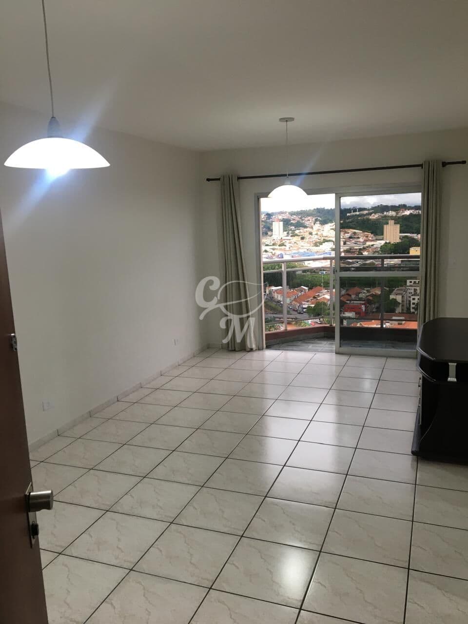 Apartamento com Sacada