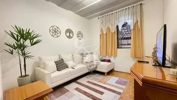 Casa com 3 Quartos no Jardim Esplanada