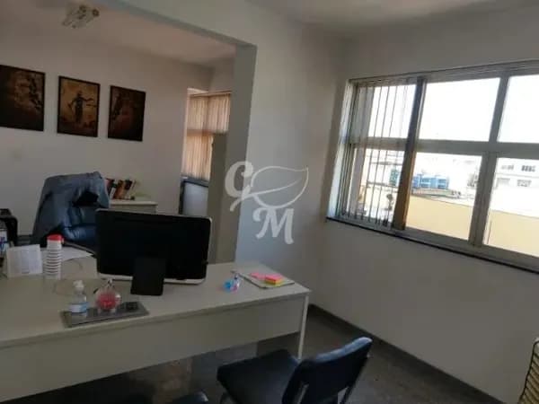 Sala Comercial Dupla no centro de Jundiai