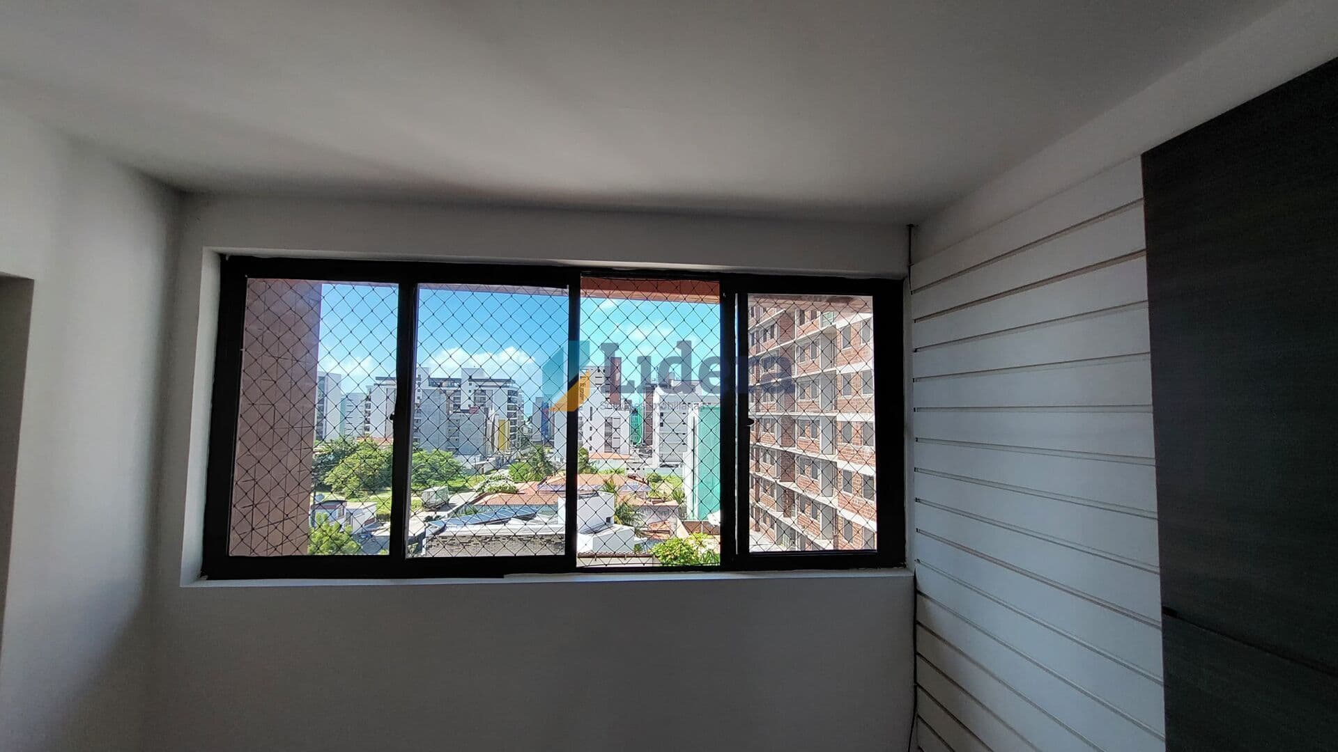 Apto com 2 vagas de garagem - 96.73m²- 3 quartos - 1 suite - em Intermares, Cabedelo/PB
