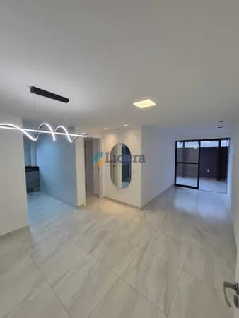 Apartamento Térreo com área privativa - 2 quartos -1 suite - em Ponta de Campina, Cabedelo/PB