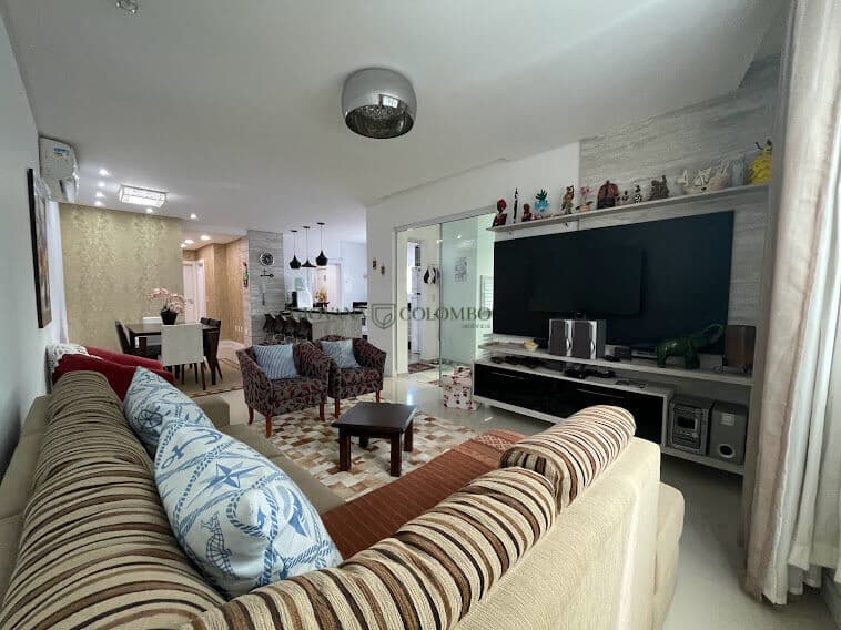 Apartamento Mobiliado - Meia Praia