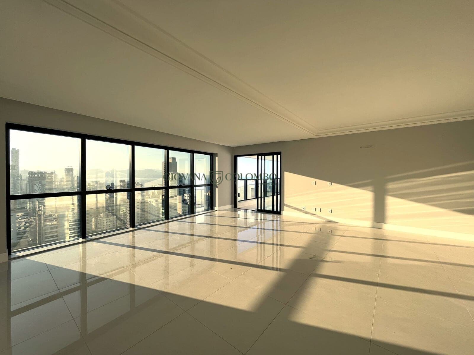 Apartamento Alto Padrão Quadra Mar - Entregue