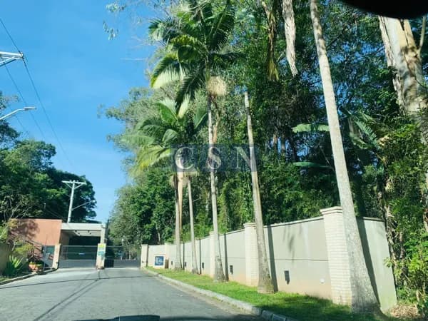 Casa Alto Padrão em Jardim Bolívia, Jandira/SP