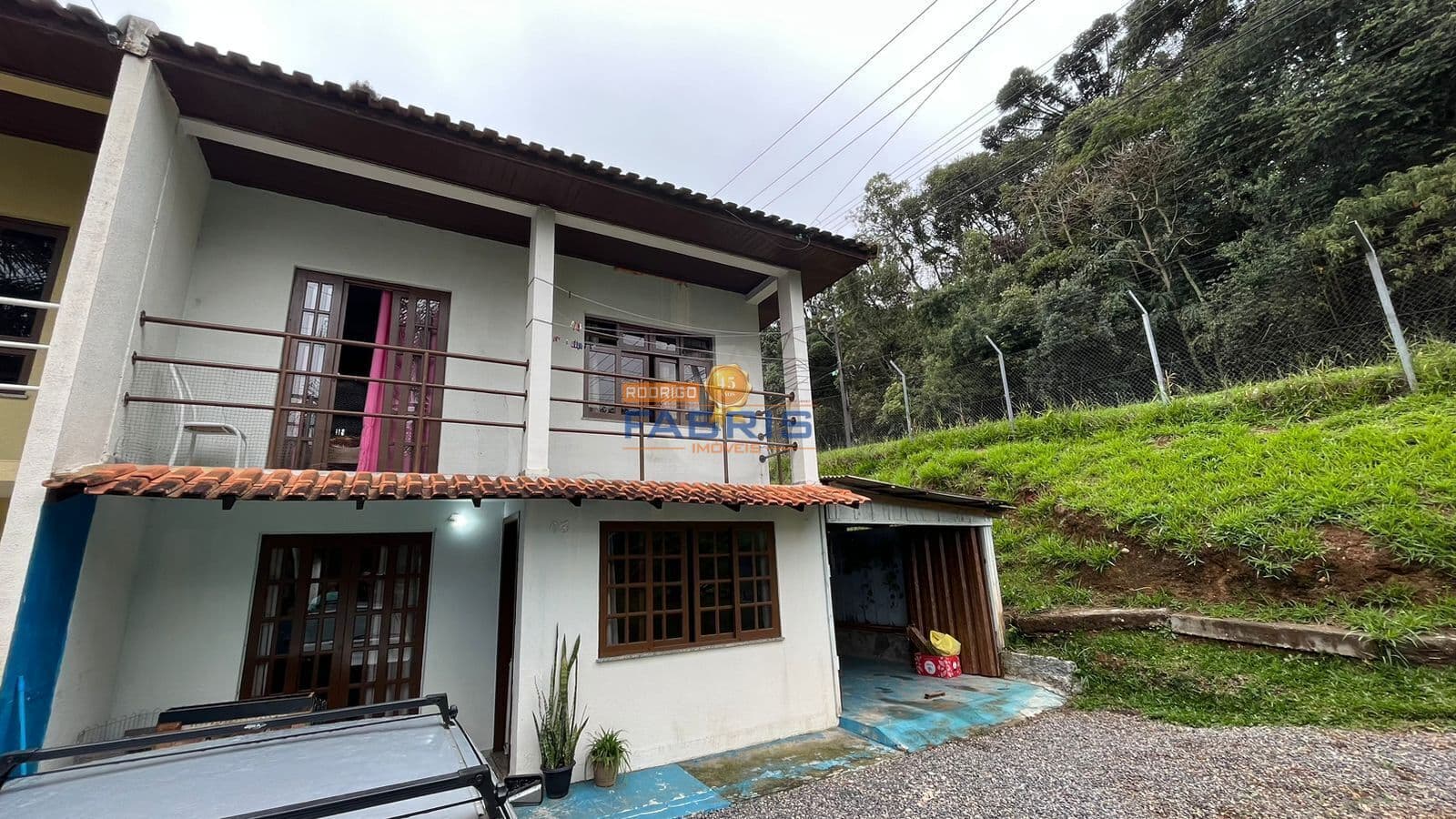 Sobrado em Bom Jesus, Campo Largo/PR