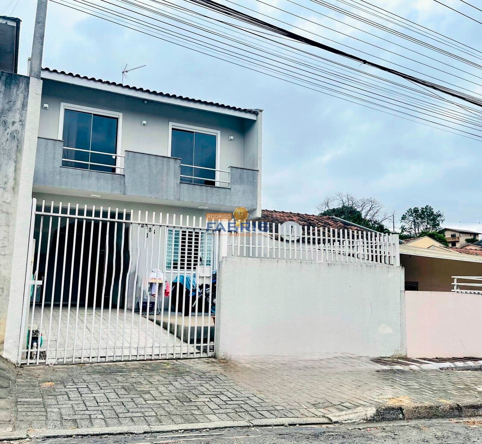 Sobrado em Campo Largo - Jardim São Vicente
