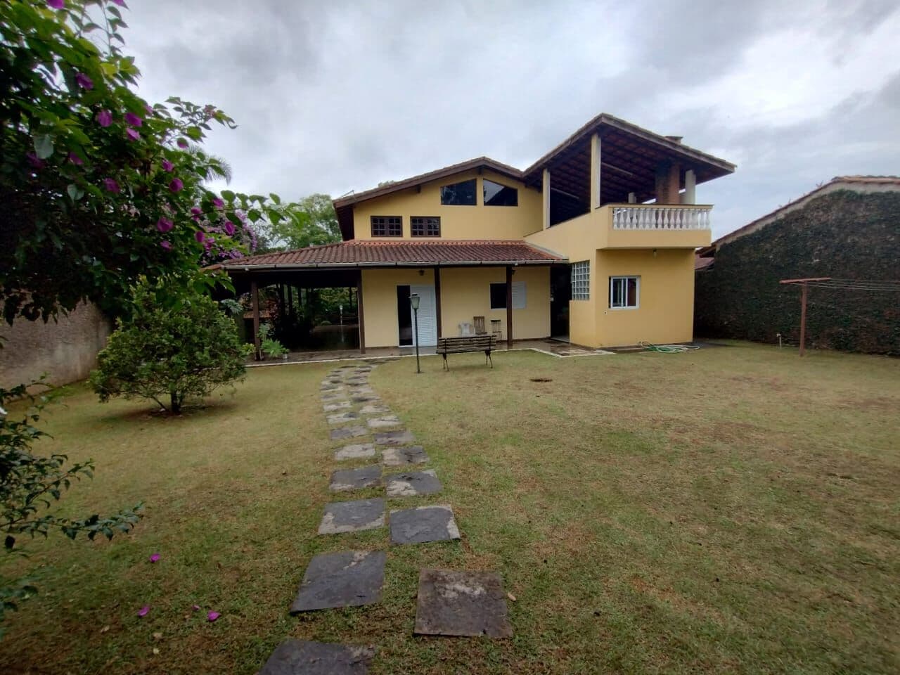 Casa no Condomínio Fazenda da Ilha - Embu-Guaçu