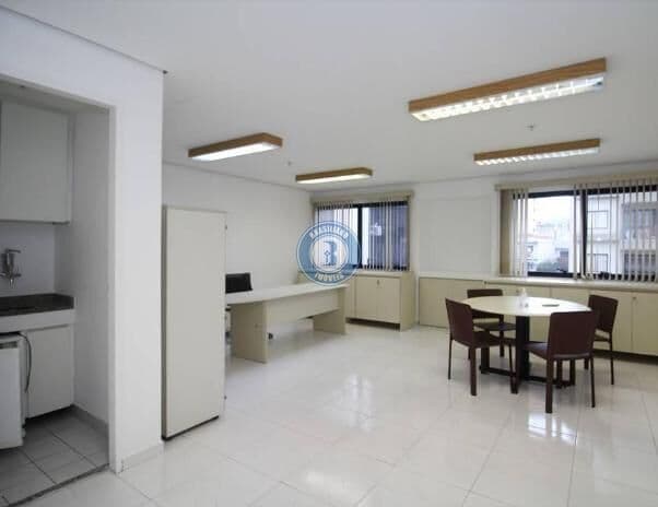 Sala comercial em edifício na Vila Mariana - São Paulo - SP
