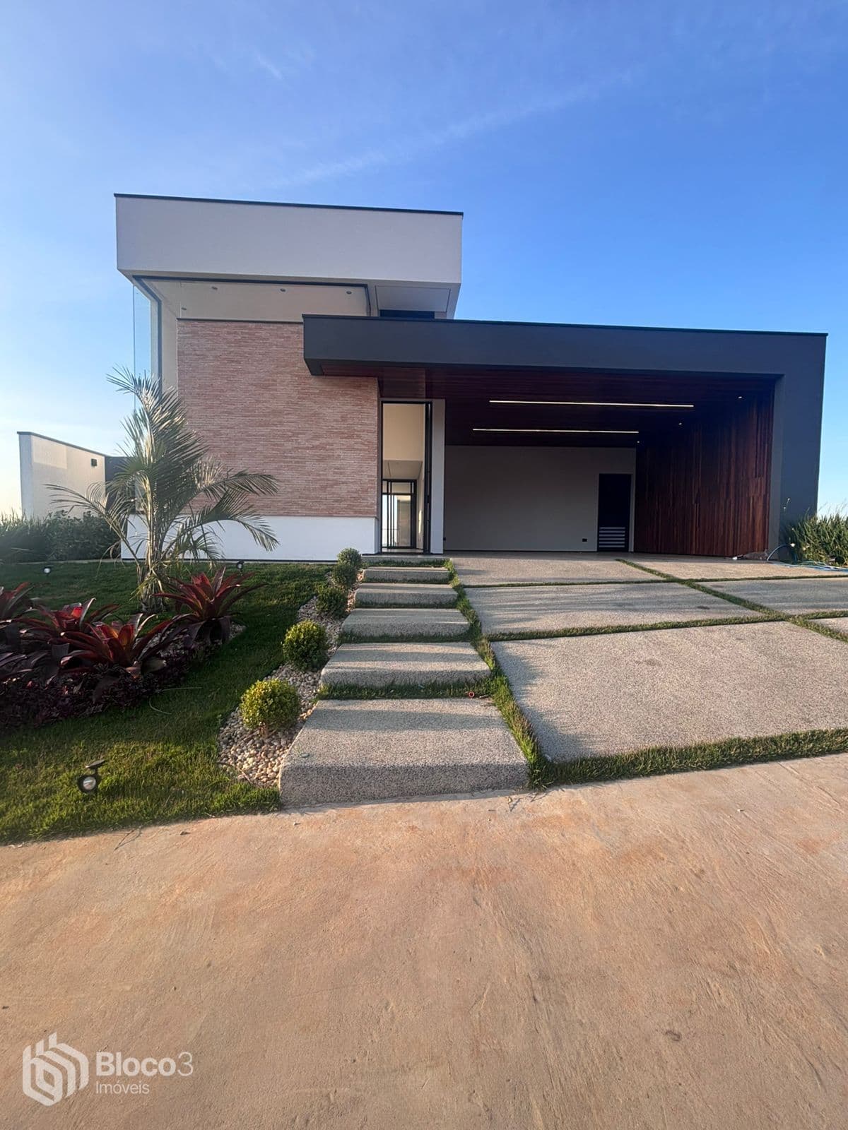 Casa de Condomínio em Cabreúva - Jacaré