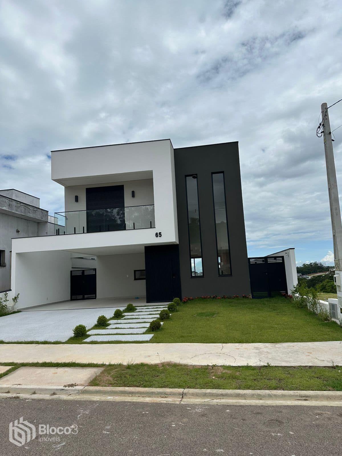 Casa de Condomínio em Cabreúva - Jacaré