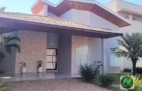 Casa Alto Padrão em Jardim Clube do Bosque, Leme/SP