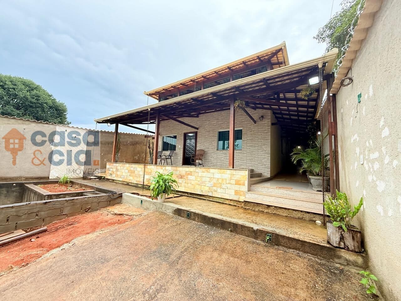 Casa em Esmeraldas - Melo Viana