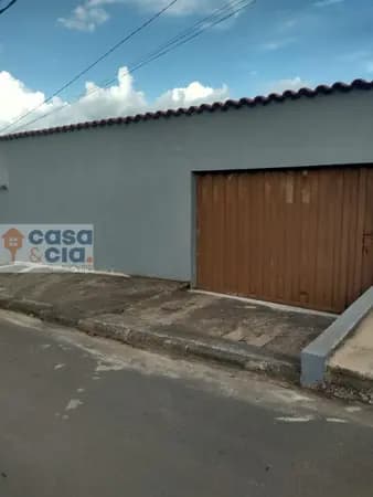 Casa em Esmeraldas - SANTA CECILIA