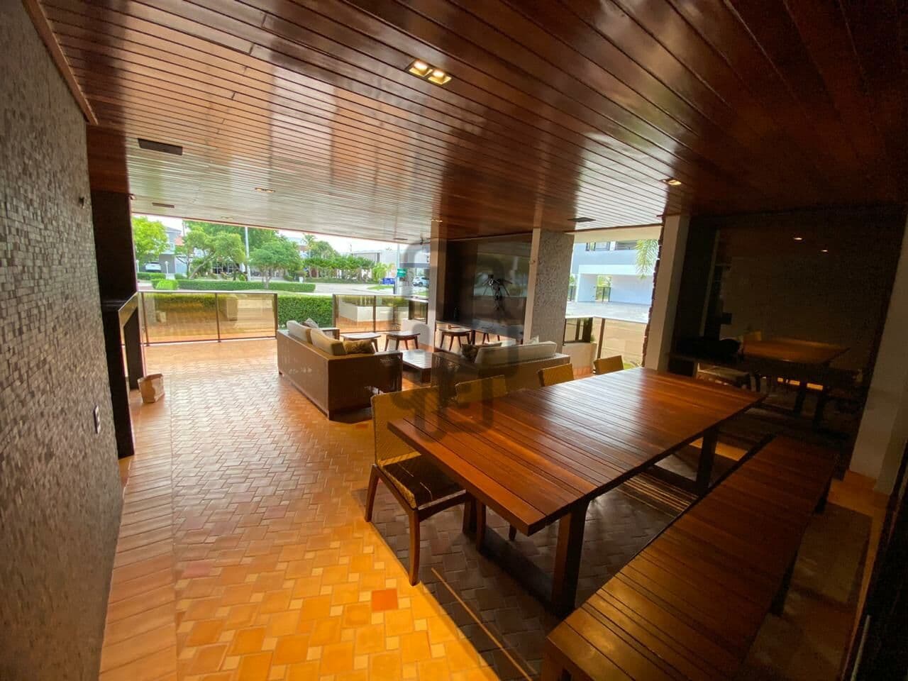 Casa em condomínio fechado de alto padrão