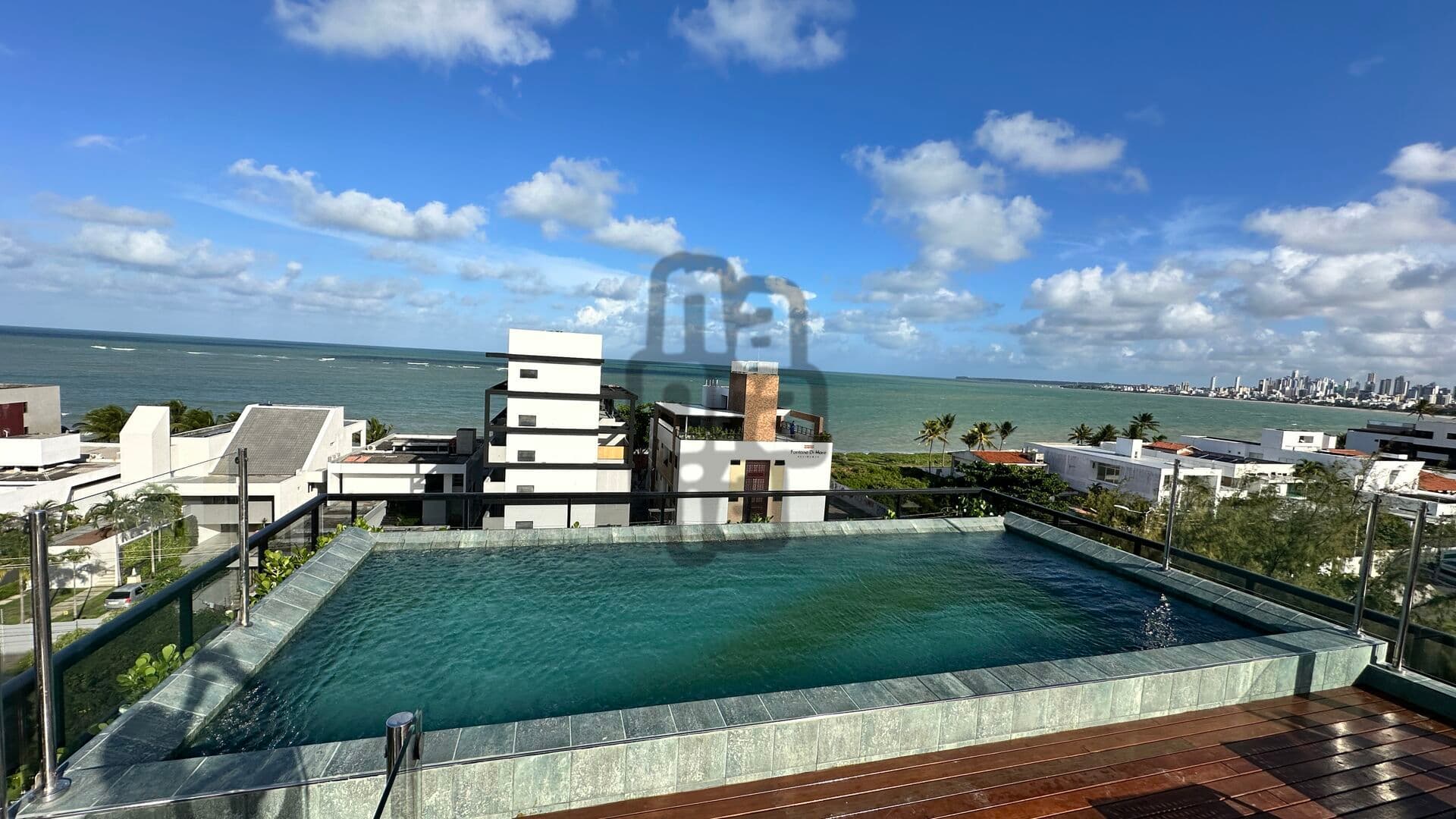 Flat a 70 metros da praia do Bessa