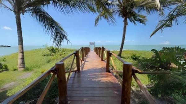Apartamento de alto padrão à beira- mar