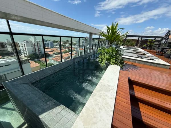 Apartamento a poucos passos da praia de Camboinha, pronto para morar