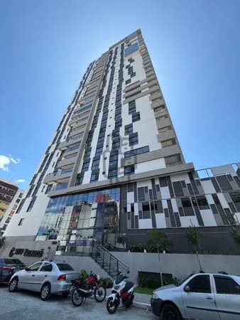 Apartamento de alto padrão a apenas 700 metros do mar