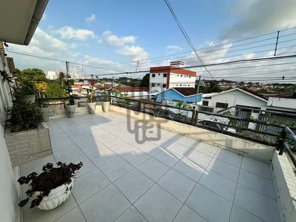 Casa localizada próxima a Epitácio Pessoa