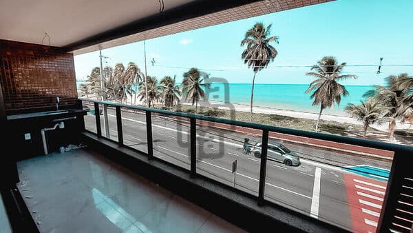 Apartamento à beira-mar