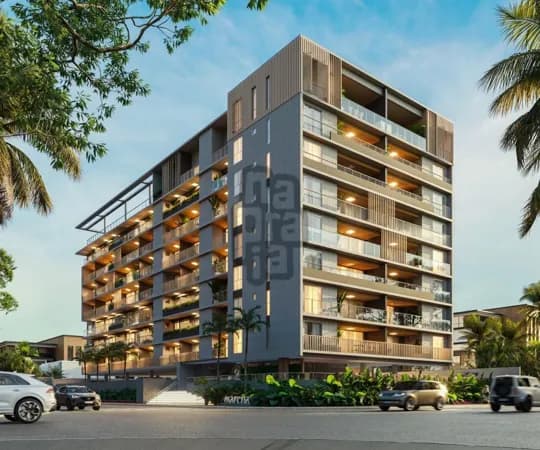 Apartamento de alto padrão com 03 quartos a poucos passos da praia