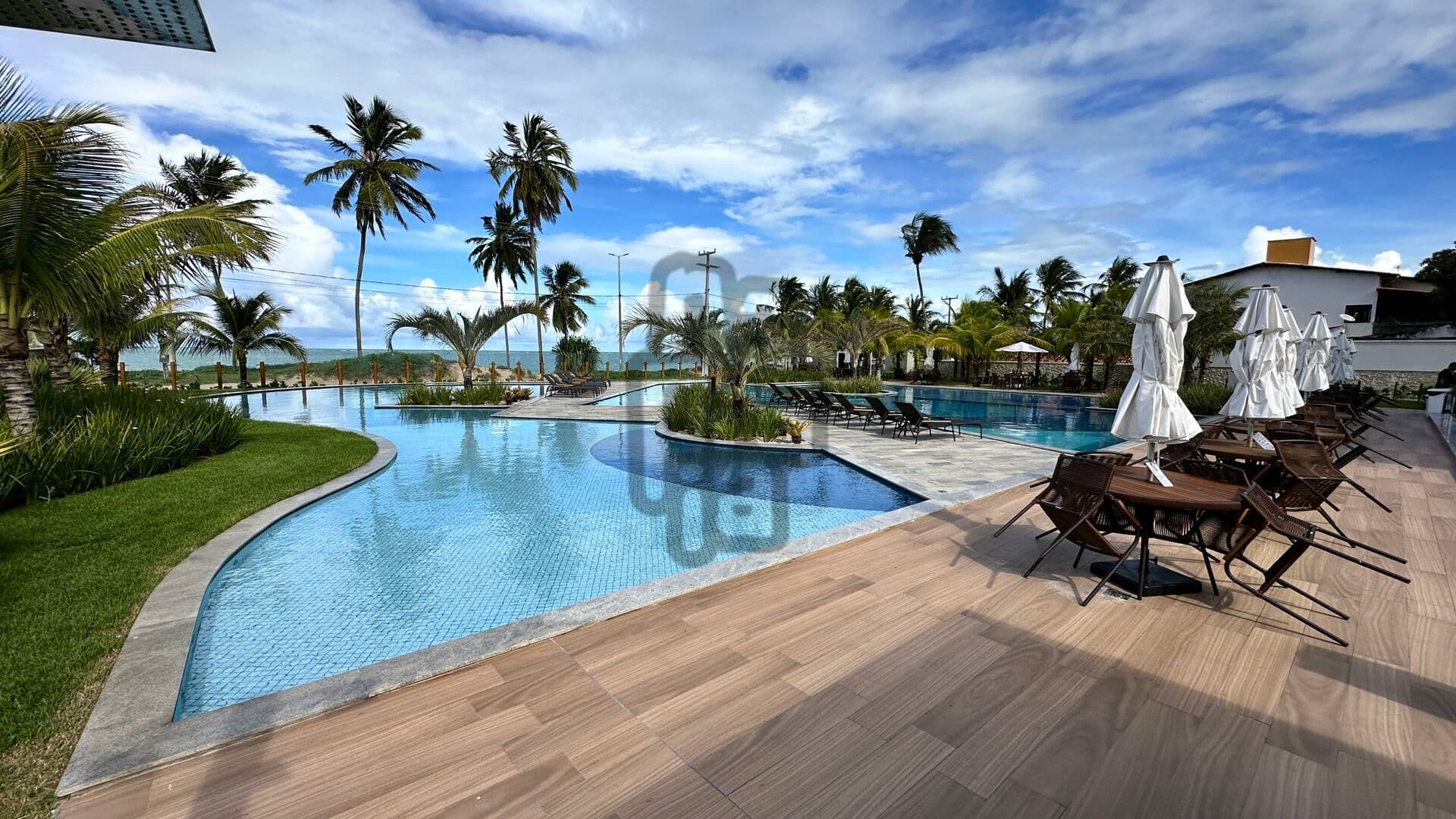 Apartamento de alto padrão à beira- mar
