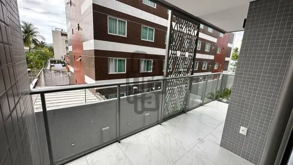 Apartamento de alto padrão à beira- mar projetado