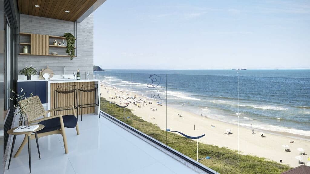 Apartamento de alto padrão com 4 suítes frente mar na Praia Brava