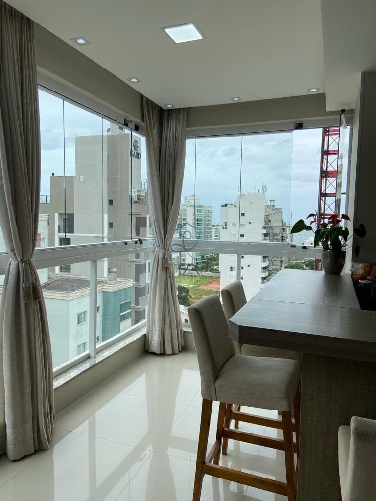 Apartamento Mobiliado na Praia Brava