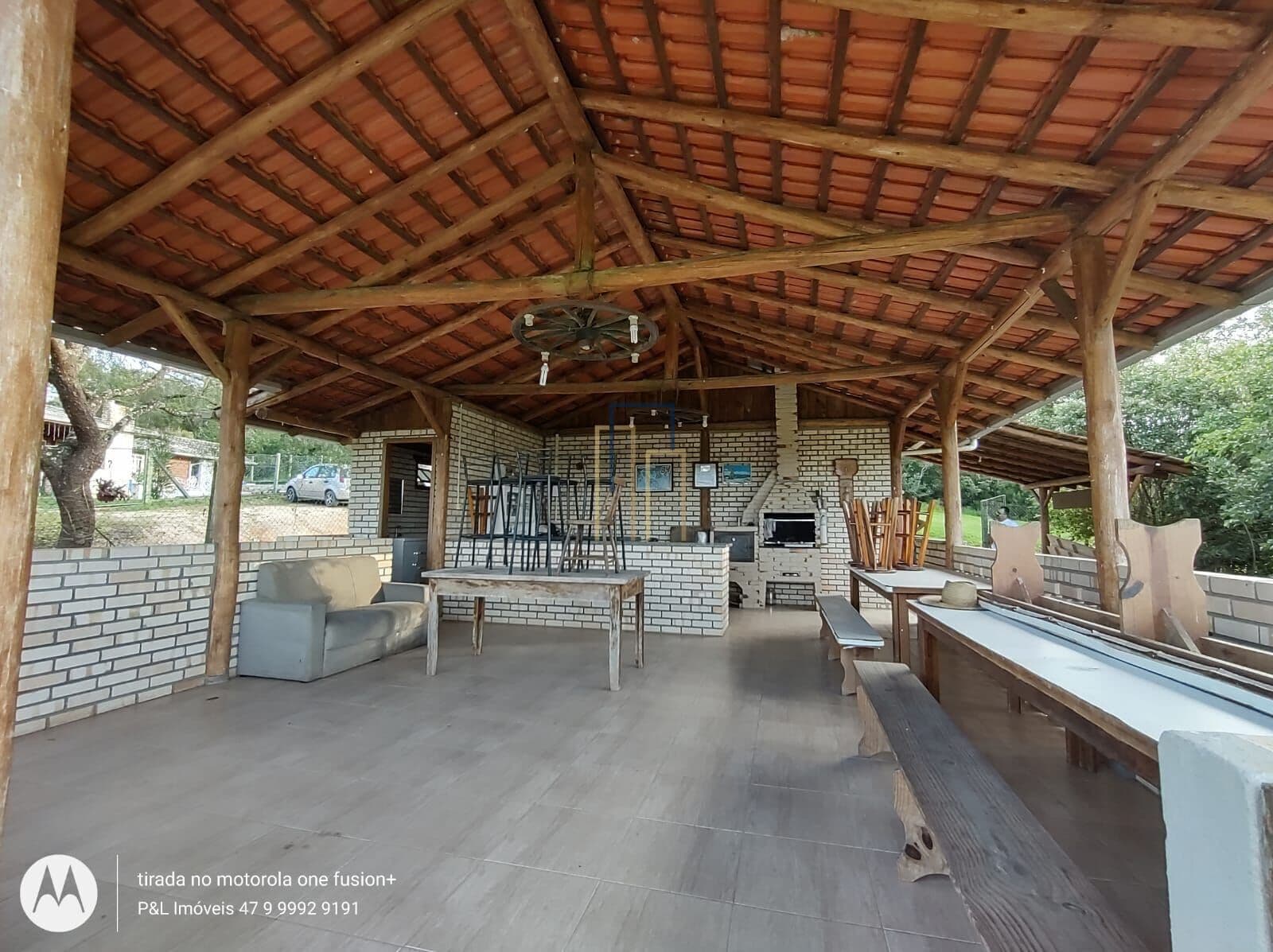 Sítio pronto para desfrutar com casa, salão de festas e piscina!