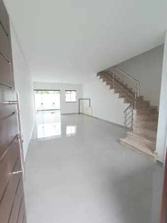 Sobrado geminado pronto para morar, com 02 suítes