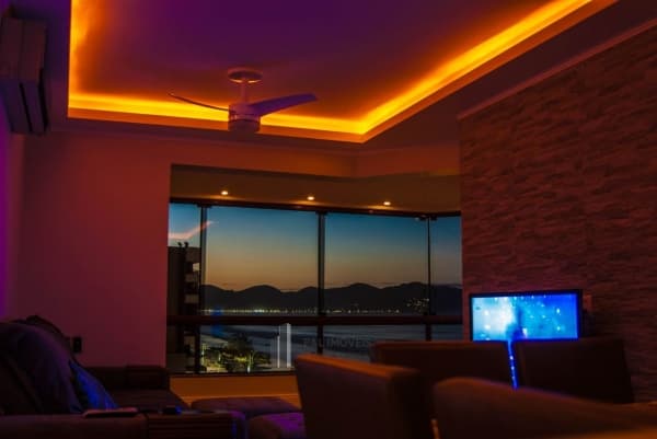 Apartamento Padrão para Aluguel em Meia Praia Itapema-SC