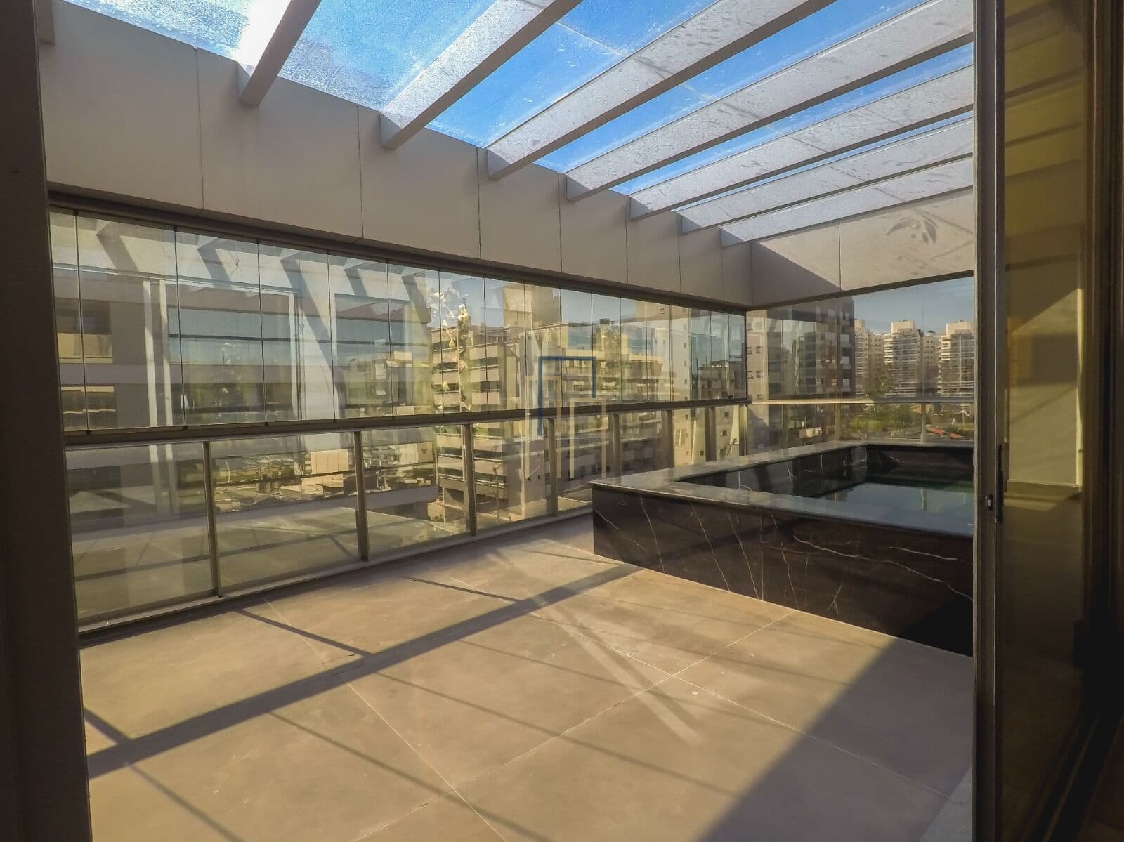 Apartamento em Itajaí - Praia Brava