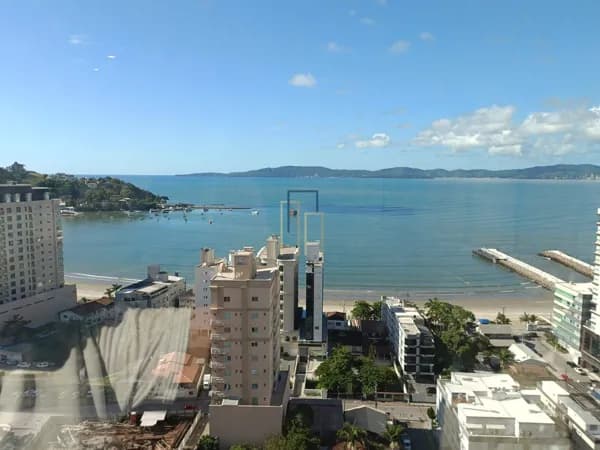 Flat alto padrão finamente decorado e mobiliado com linda vista para mar!