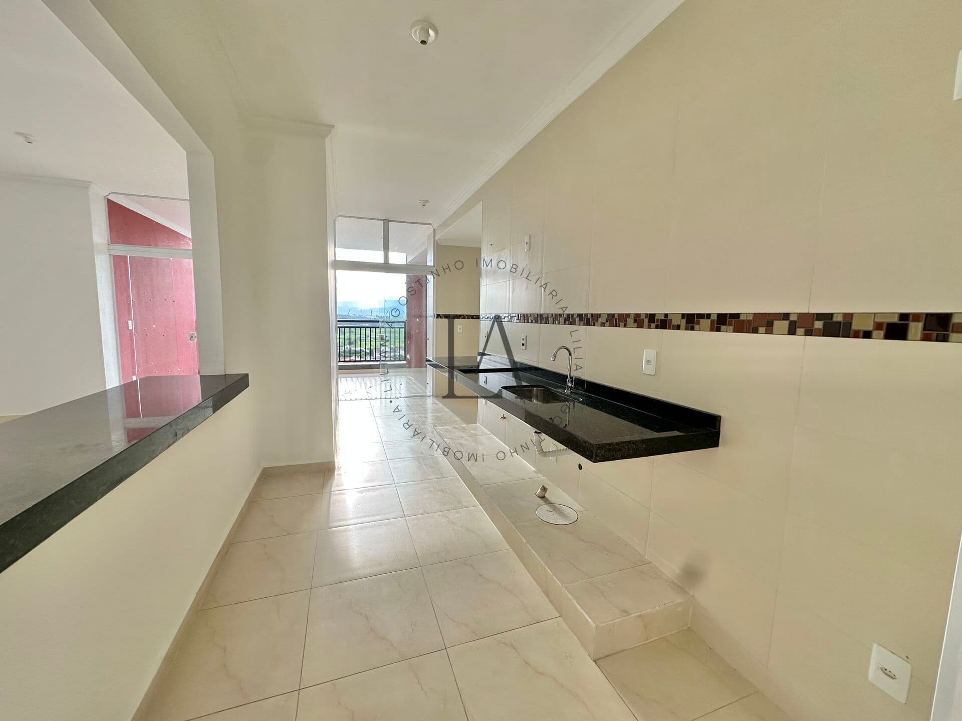 Apartamento com 3 domitórios em Guaratinguetá/S|P